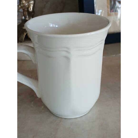 5 Mikasa Tall Coffee Cups French Countryside F9000 Ivory White Mugs Cottage Hot - Picture 2 of 13